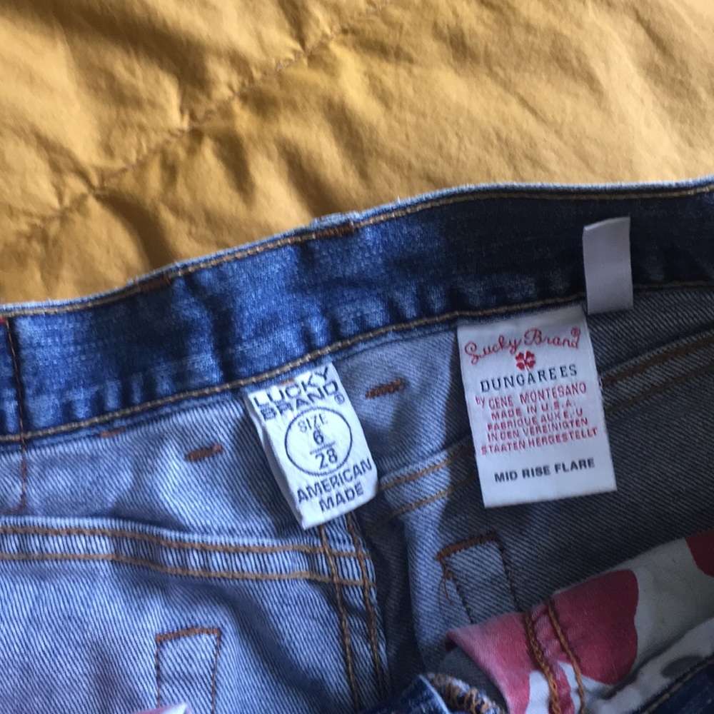 Shorts - Picture 3 of 3